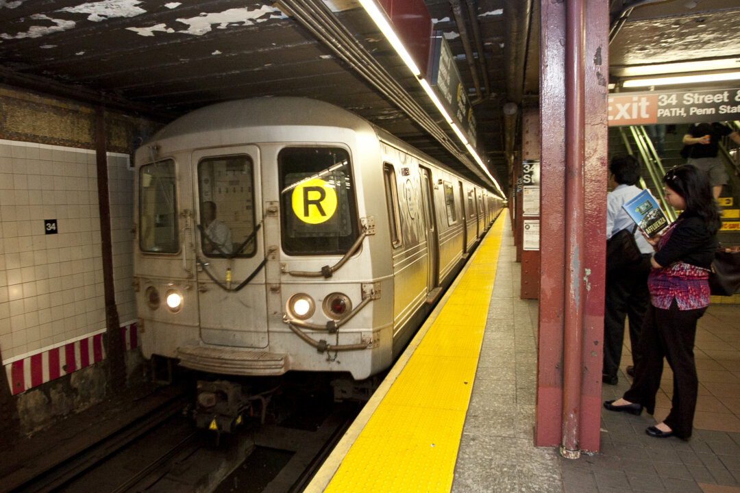 Grated R Train How to Live Without the R Train | The Epoch Times