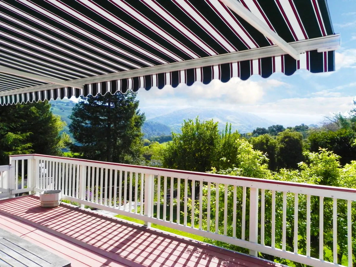 European Rolling Shutters (ERS) offer shutters that help keep heat in at night, and sun screens that block the harsh noon sun but still gave offer a scenic view. (ERS) 