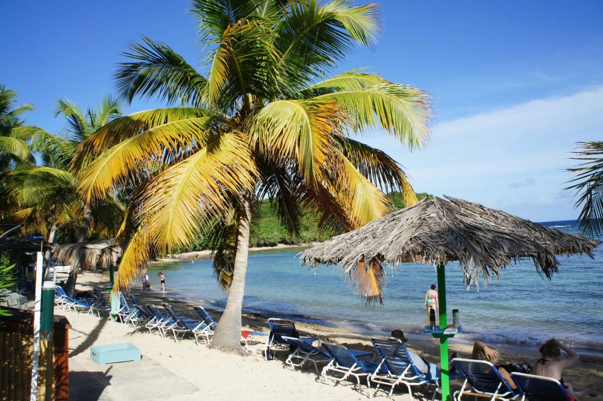 The beach at the Bolongo Bay Resort on St. Thomas, USVI. (Beverly Mann)