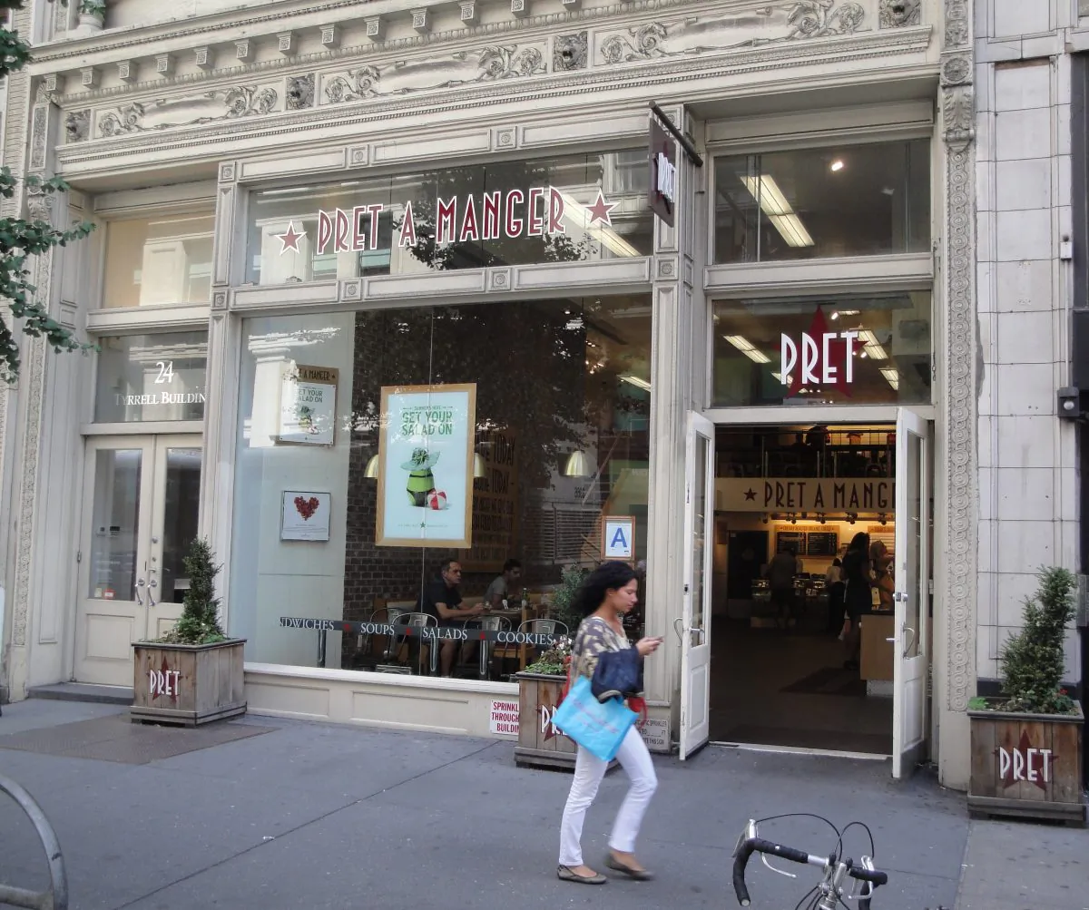 The Pret A Manger restaurant at 24 West 23rd Street in Chelsea, where one staff member was allegedly skimming credit card details from customers. (Sarah Matheson/Epoch Times) 