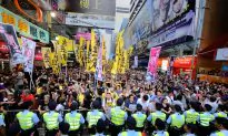Hong Kongers Defend Ms. Lam, and Their Liberty (Video)