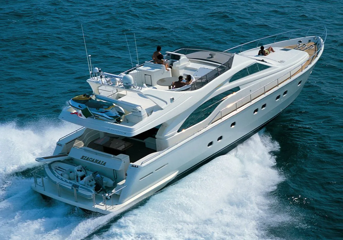 (ferretti-yachts.com)