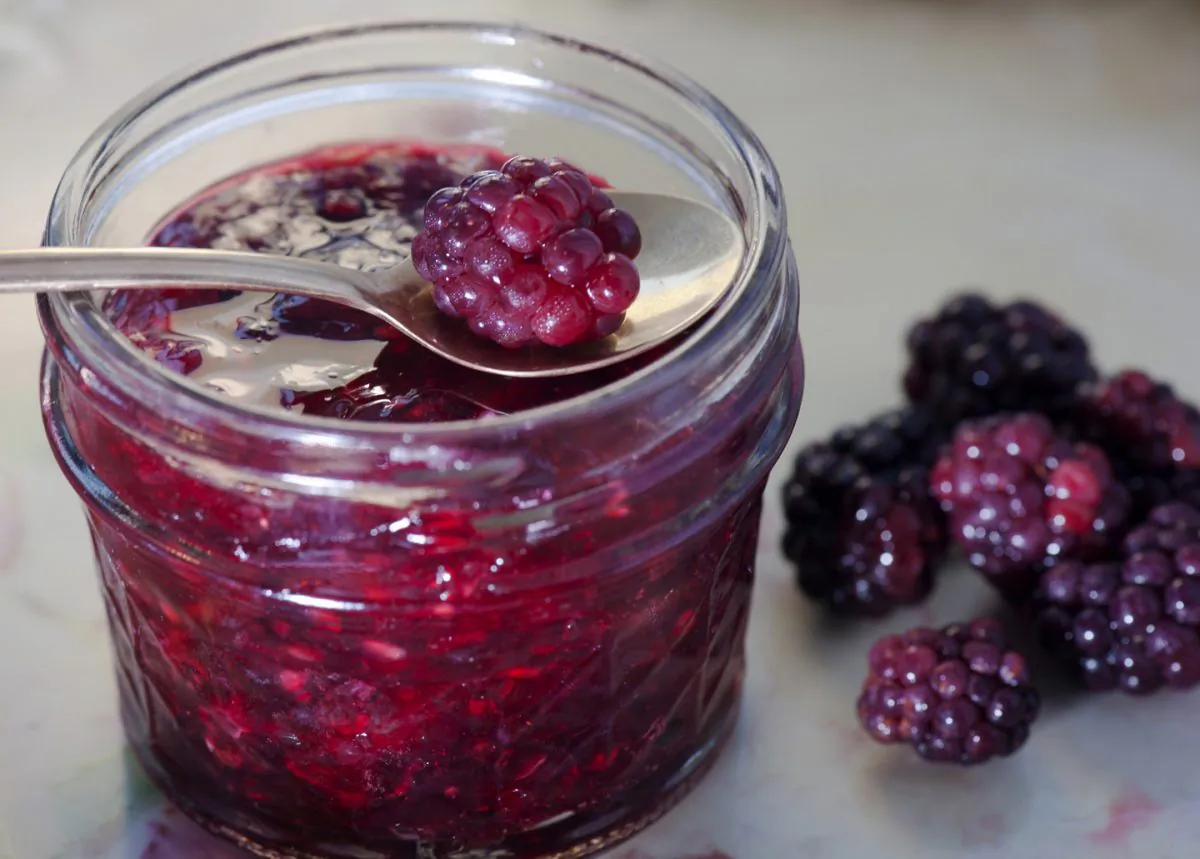 Blackberry Lavender Infused Freezer Jam (Cat Rooney/ Epoch Times)