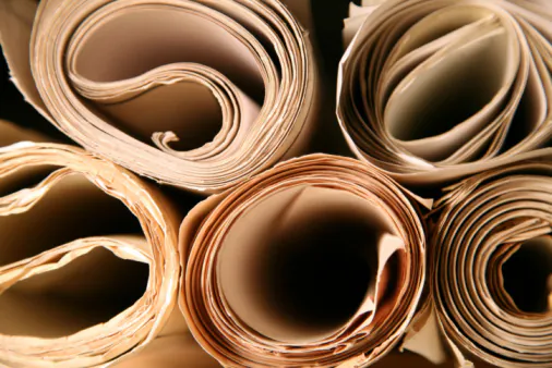 Paper Becomes Expensive in Luoyang City (洛陽紙貴)