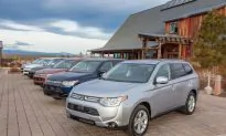 2014 Mitsubishi Outlander: Sale the Seven Seats