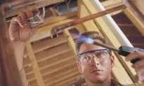 Finding a Job: College Students More Optimistic Than University Students