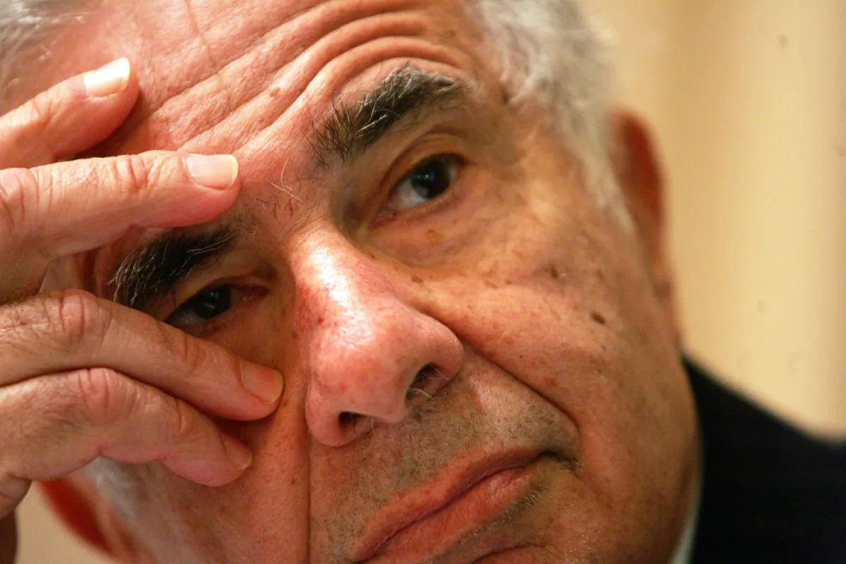Billionaire investor Carl Icahn at a conference at the St. Regis Hotel, in New York in 2006.
(Michael Nagle/Getty Images)