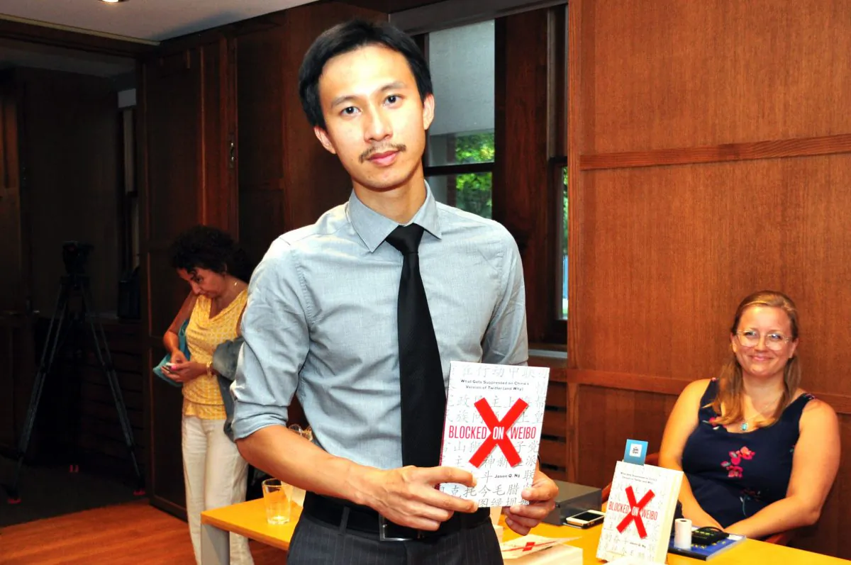 Jason Q. Ng, a Google Policy Fellow at the University of Toronto’s Citizen Lab, on Aug. 29 at the book launch for his new book "Blocked on Weibo." (Zhou Xing/Epoch Times)