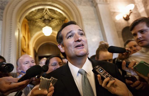 Ted Cruz Heckled, Cheered During Speech (+Video)