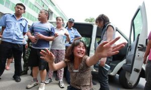 Record of Brutality in China’s Cities: Chengguan in Photos