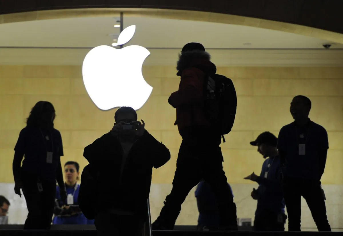 The Apple Store at Grand Central Terminal in New York, Jan. 25. (TIMOTHY A. CLARY/AFP/Getty Images)