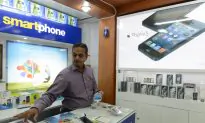 US–China Trade War Fuels India’s Rise as Top Smartphone Exporter to US