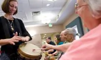 How Seniors Can Overcome the Effects of Hearing Loss