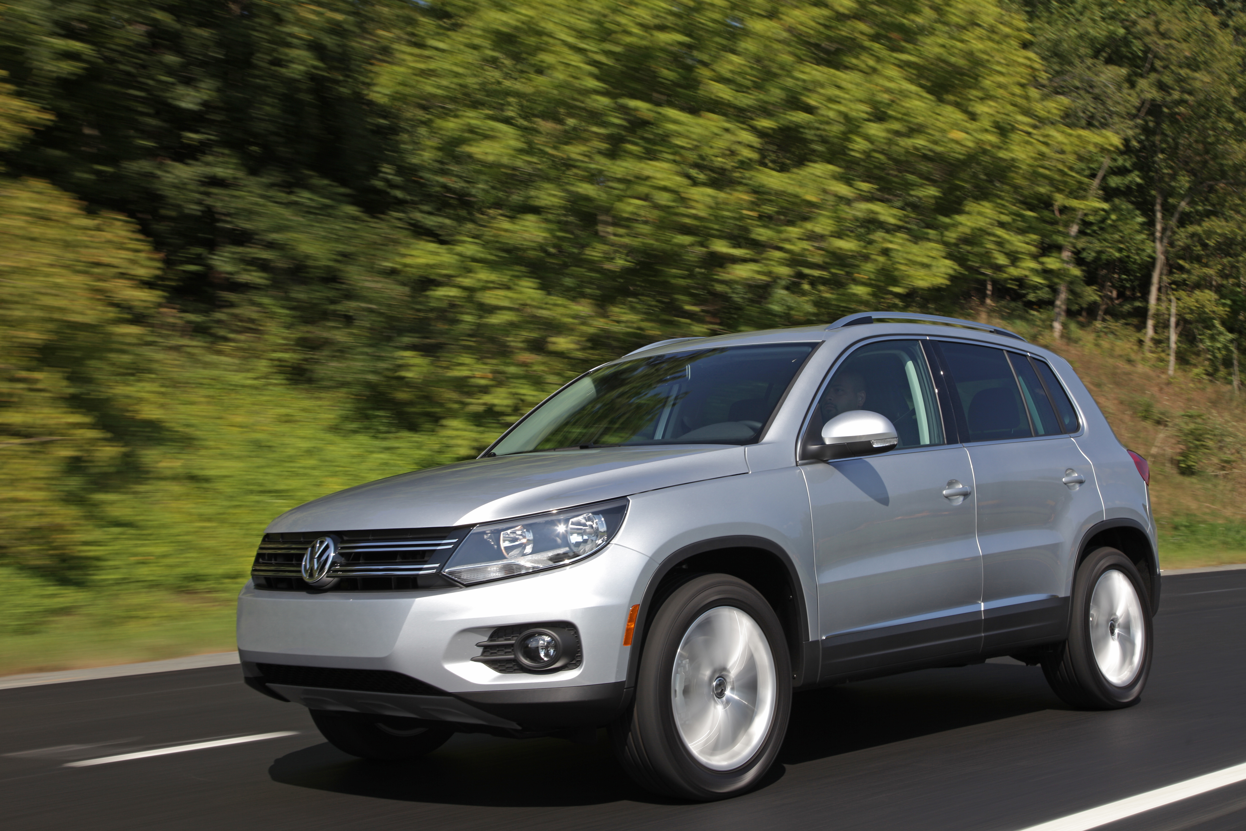 Volkswagen Tiguan 2012 года