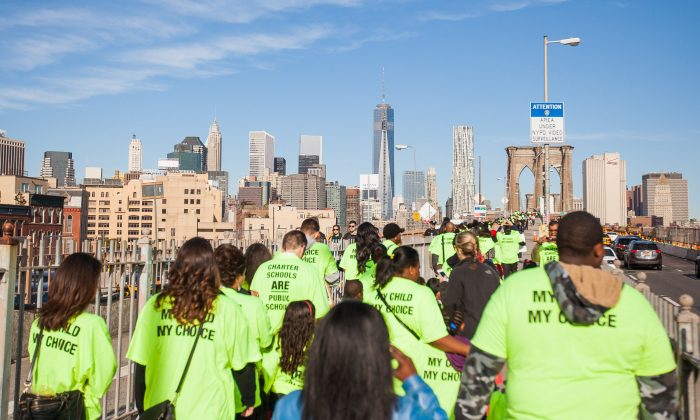 thousands-rally-for-charter-schools-the-epoch-times