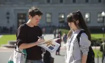 Columbia Students Sign to Stop Organ Harvesting in China
