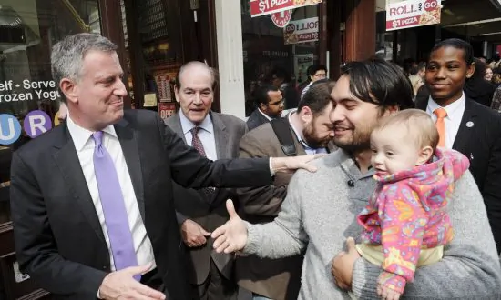 Public Support Sought for Fast-Food Worker-Wage Battle in New York