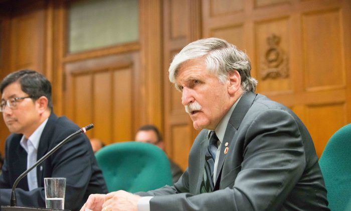 Senator and former general Romeo Dallaire discusses the human rights situation under the North Korean regime during a conference in Ottawa on Tuesday. (Matthew Little/Epoch Times)