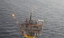 Oil Platforms Evacuated in North Sea Due to Drifting Barge