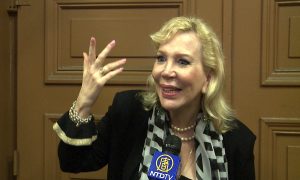 Executive Film Producer: Shen Yun Symphony Orchestra Is 'Very Unique, Very Joyous'