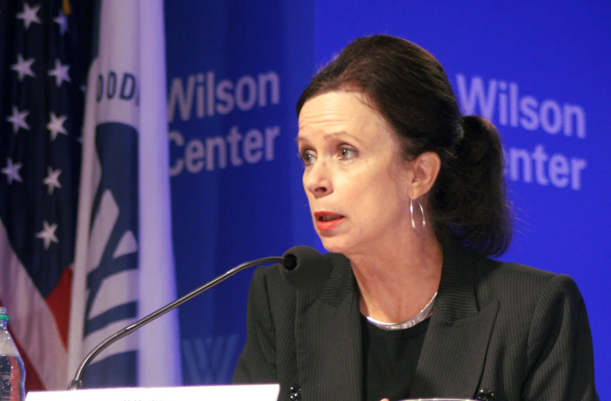 Robin Wright, journalist, author, and foreign policy analyst, spoke at the Wilson Center, Oct. 2, on the new president of Iran, Hassan Rouhani’s peace initiative. Wright’s most recent book is Rock the Casbah: Rage and Rebellion across the Islamic World. (Gary Feuerberg/The Epoch Times)