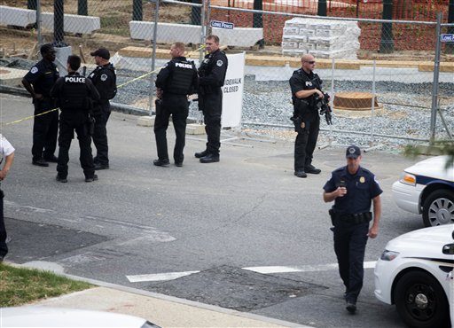 U.S. Capitol Police officers respond to Capitol Hill. (AP Photo/ Evan Vucci)