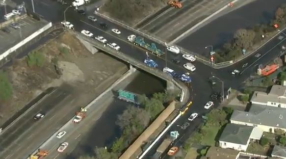 A mudslide in Los Angeles has closed all northbound lanes of 5 Freeway. (Screenshot/KTLA)