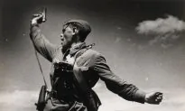 War and Photography Intersect in a Powerful Exhibit