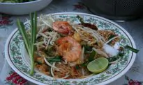 Pad Thai Recipe: Direct From a Street Vendor in Thailand