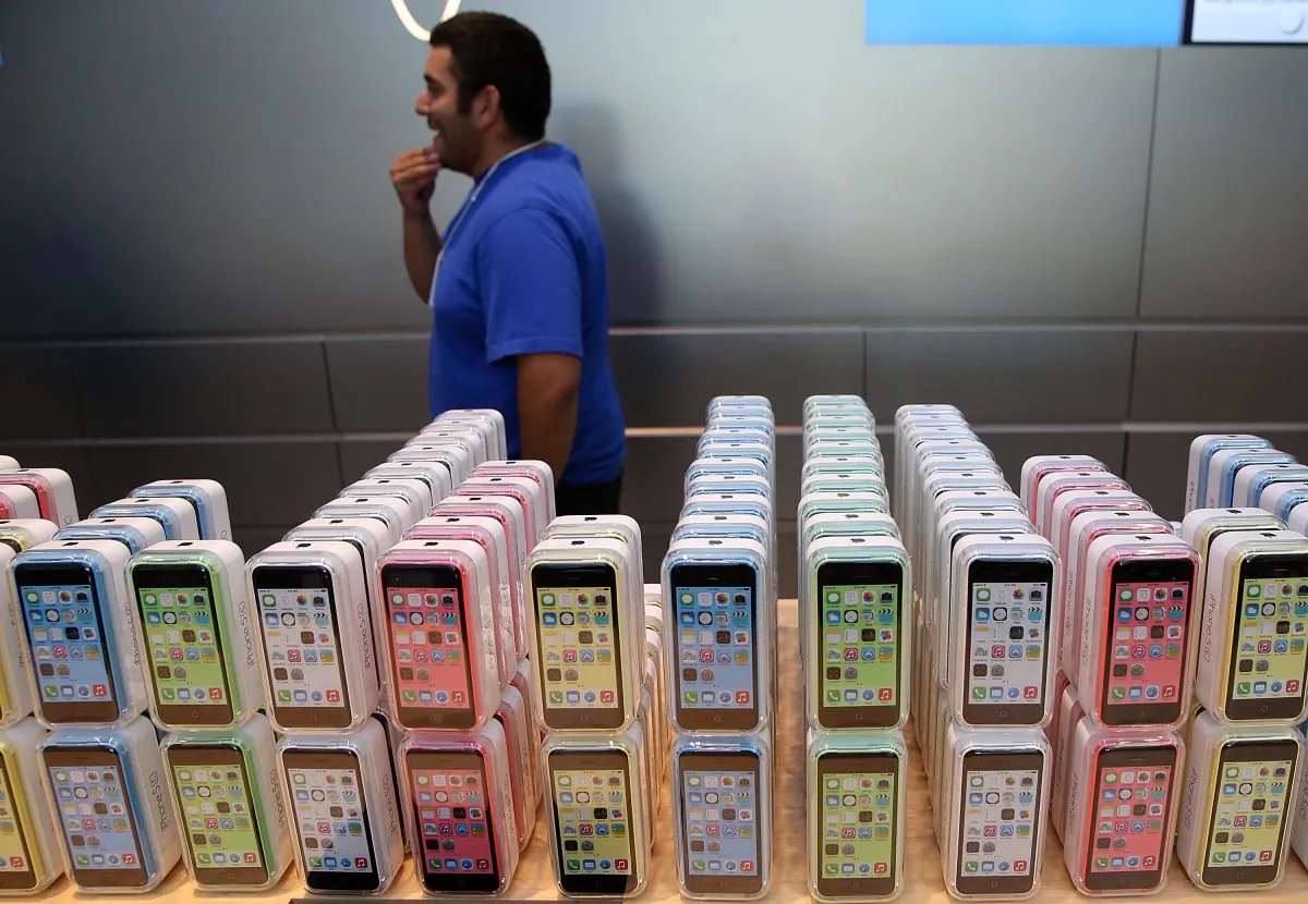The Apple iPhone 5C is displayed at an Apple Store in Palo Alto, Calif., Sept. 20. (Justin Sullivan/Getty Images)