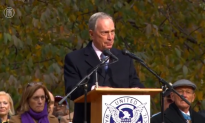 Mayor Bloomberg Heckled in Final Veterans Day Parade [+Video]