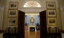 De Blasio Still Not Committed on Gracie Mansion Move