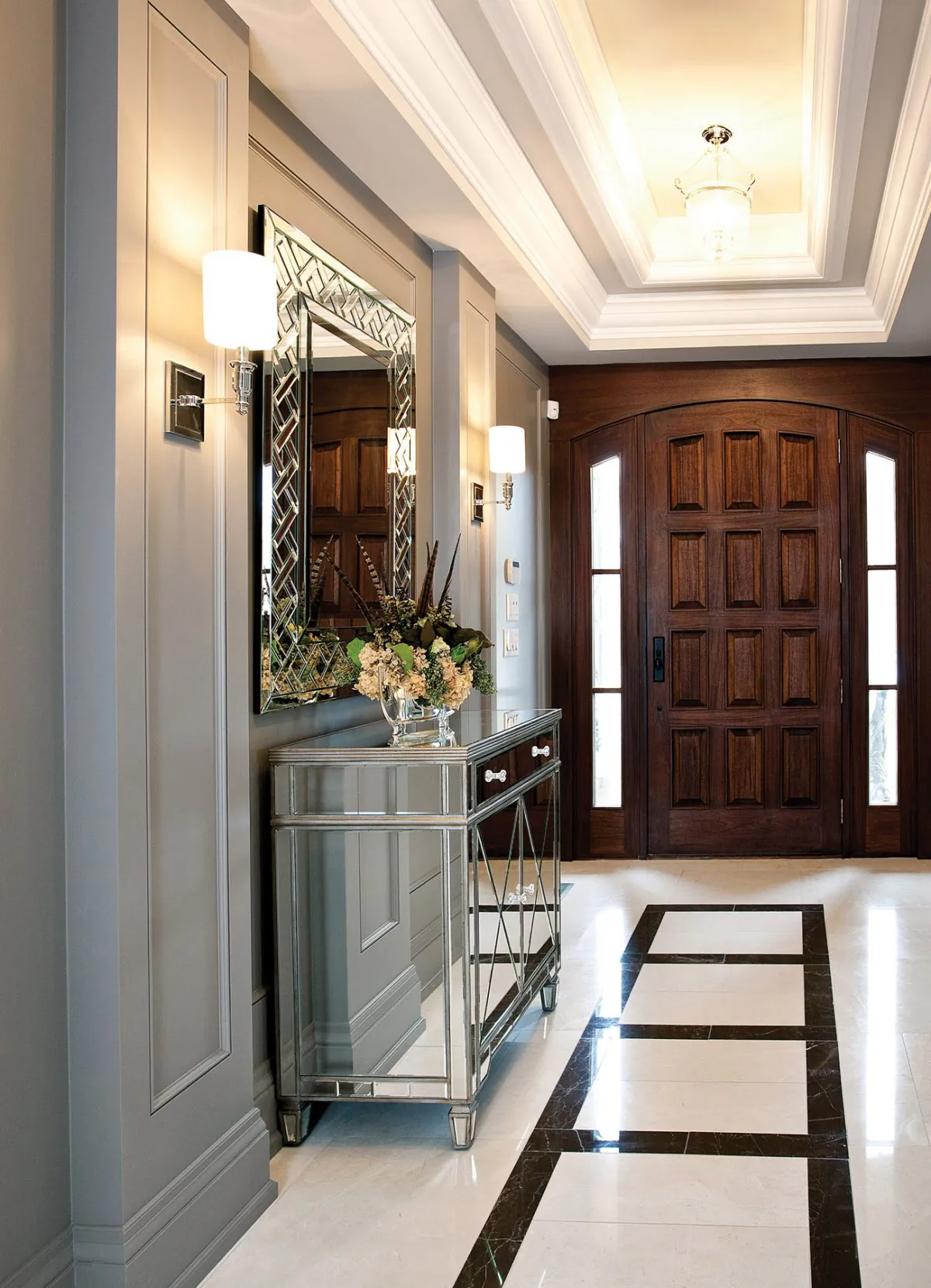 Make a statement in your entry way with a marble floor. (CHT Media)