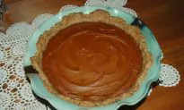 Light Vegan Pumpkin Pie Recipe