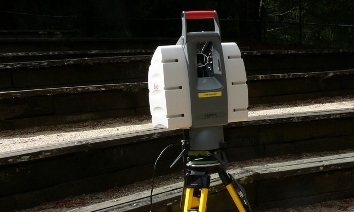 A conventional lidar scanner, which detects photons to gauge depth. MIT researchers have developed a imaging algorithm that can process the lidar data into high-resolution images. (David Monniaux/Wikimedia Commons)