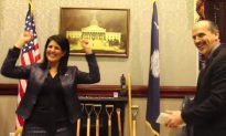 Nikki Haley Breaks Board with Bare Hand (+Video)