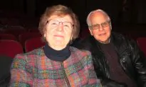 ‘Fabulous’ Shen Yun Vastly Different from Modern Beijing Shows