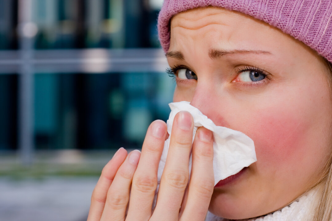 A saline nose spray can help flush out bacteria. (oneblink-cj/photos.com)
