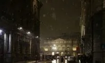 Italian Taxi Driver Finds Bag of Money