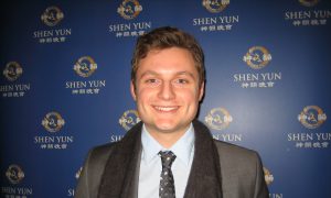 Shen Yun ‘Transports You to Another World,’ Says Business Author