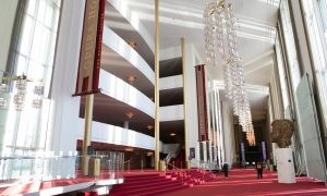 Shen Yun Keeping Chinese Culture Alive, Says Retired Banker