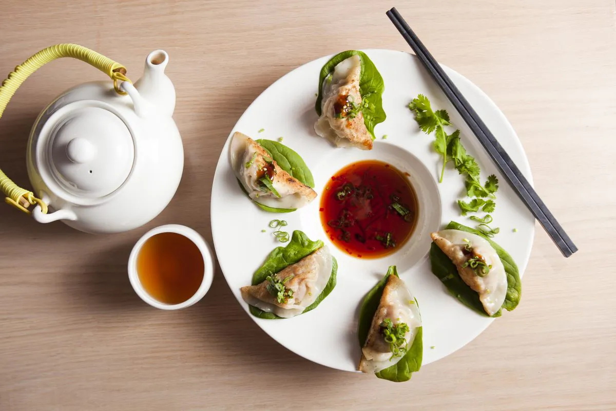 Pan-fried dumplings. (Samira Bouaou/Epoch Times)