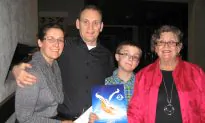 Shen Yun is ‘Spiritually Refreshing,’ Says Renowned Canadian Illustrator