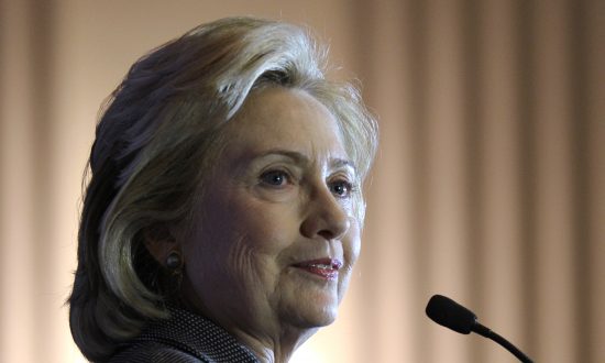 Hillary Clinton 2016 Campaign: Doctors Warn Against Running for President