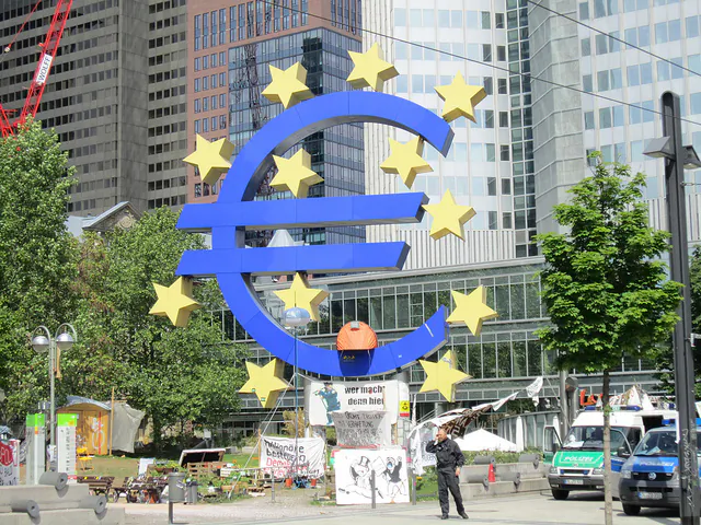 Protestors at the European Central Bank in Frankfurt (Eoghan OLionnain)