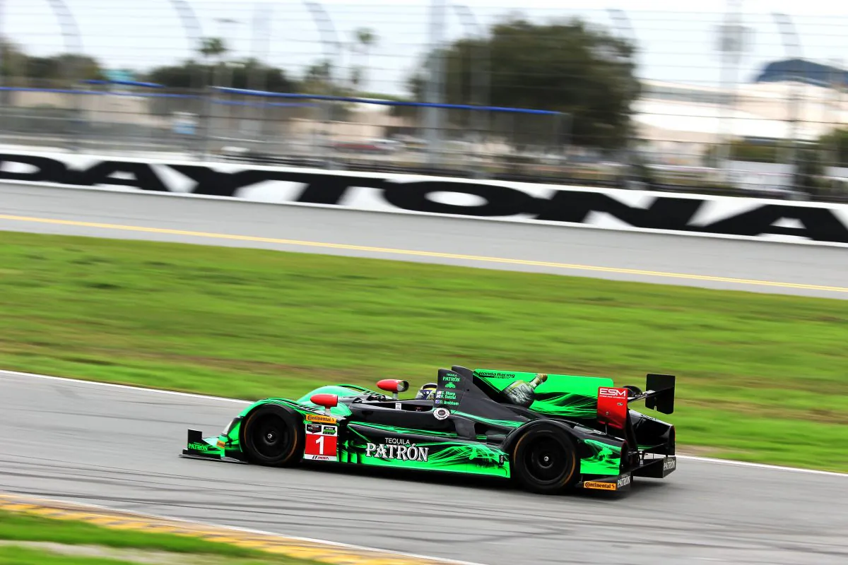 The #1 Extreme Speed Motorsports HPD ARX-03b negotiates the Bus Stop chicane on the back straight at Daytona International Speedway during the Roar Before the Rolex 24, Jan. 3–5. The ESM will be one of 68 cars circulating Daytona’s banking and weaving through the infield during the TUSCC 52nd Rolex 24 at Daytona. (Chris Jasurek/Epoch Times)