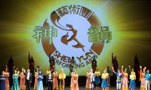 Couple Blown Away by ‘Visually Stunning’ Shen Yun