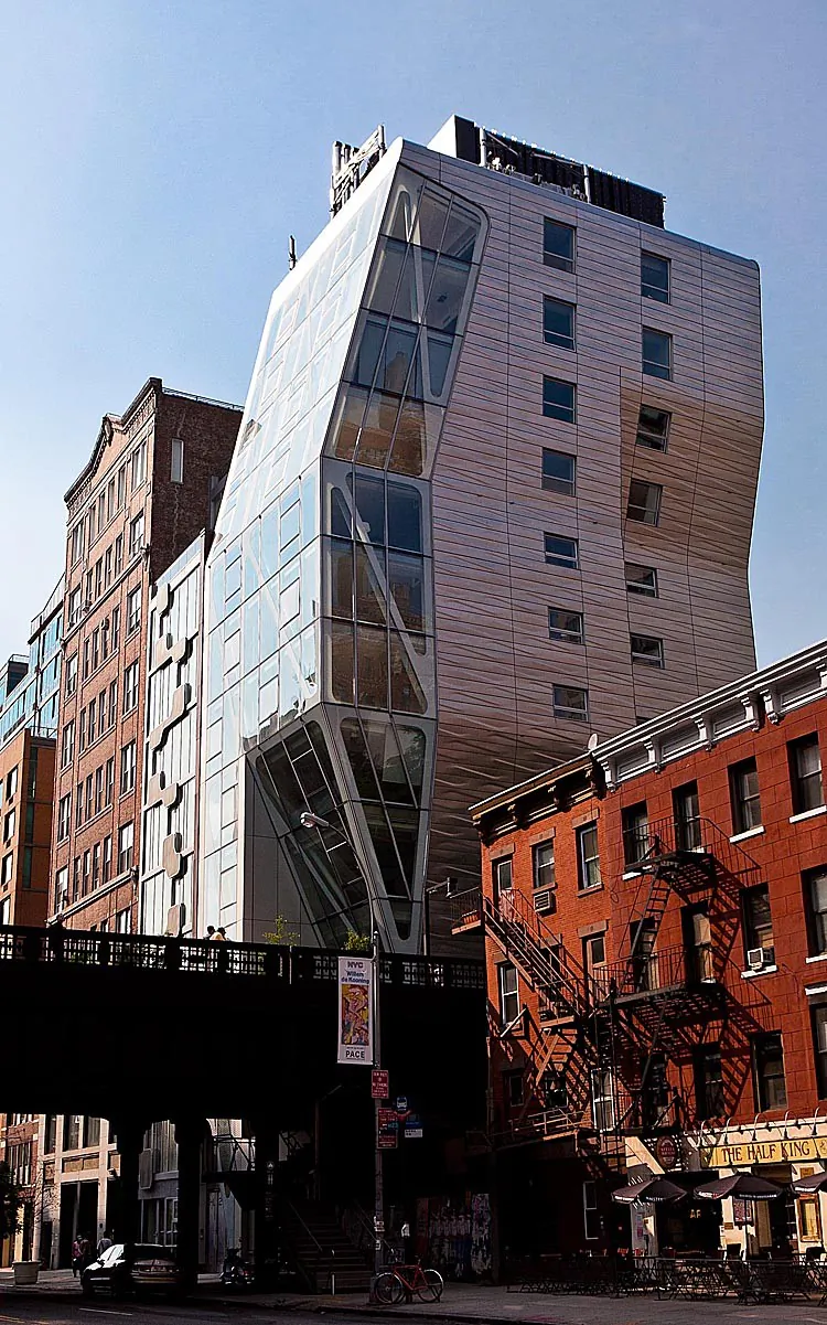 HL23, an 11 unit coop building on West 23rd Street was designed by architect Neal Denari. (Amal Chen/Epoch Times)