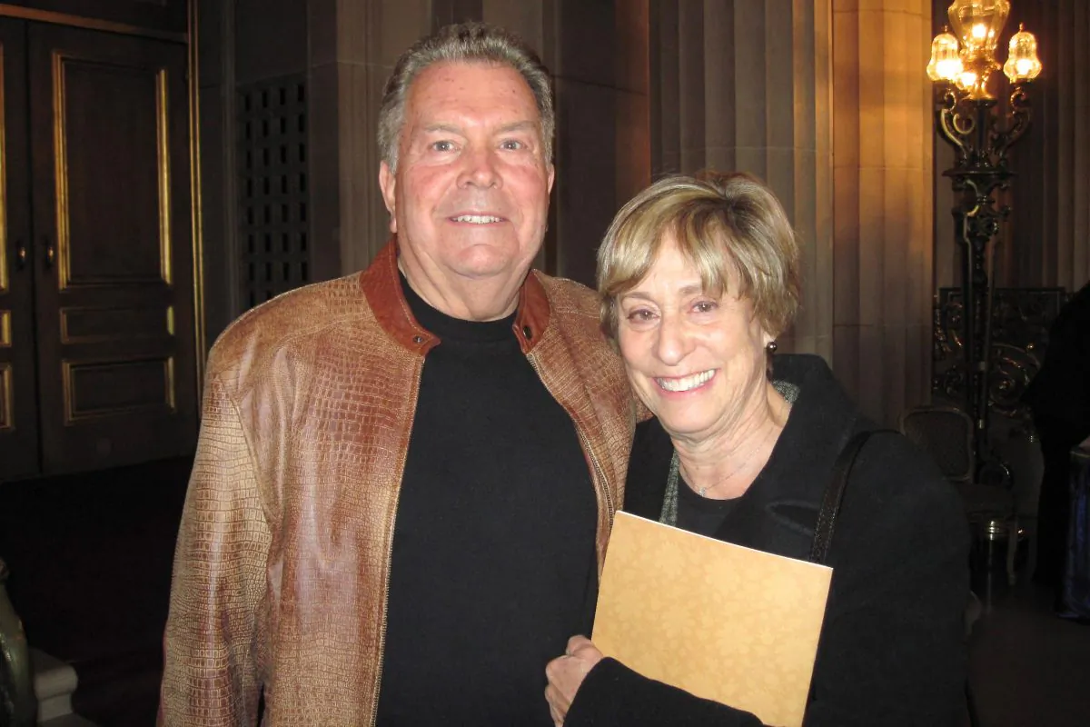 Mr. Bob Heck, a magazine publisher, and Ms. Joan Chintz, a real estate agent, enjoy the Shen Yun performance in San Francisco on Jan. 4 at the War Memorial Opera House. (Gary Wang/Epoch Times)