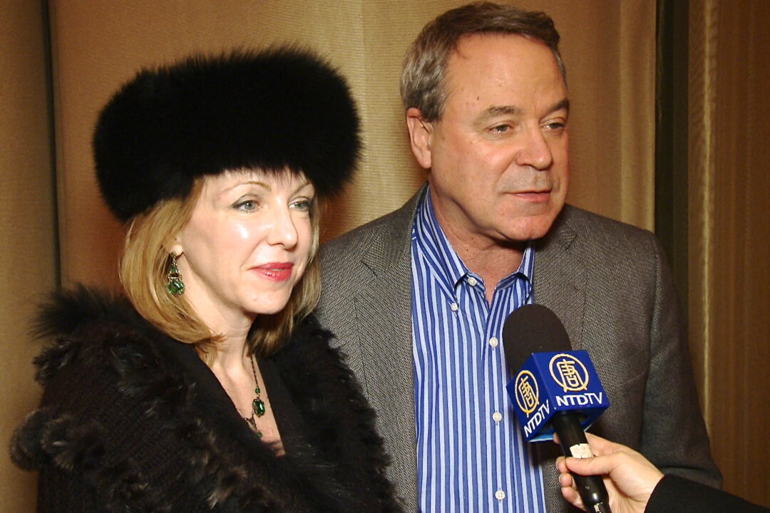 Eleanor Dyment and her husband, Michael J. Dyment, enjoy Shen Yun Performing Arts at Washington's Kennedy Center Opera House, on Jan. 25. (Courtesy of NTD Television)